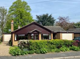 8, Park Road, Allington NG32 2EB
