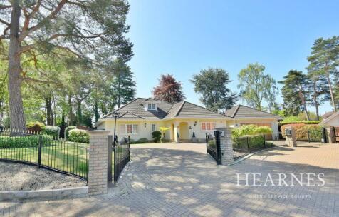 Golf Links Road, Ferndown, BH22