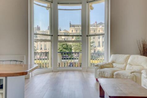 Brunswick Square, Hove, BN3