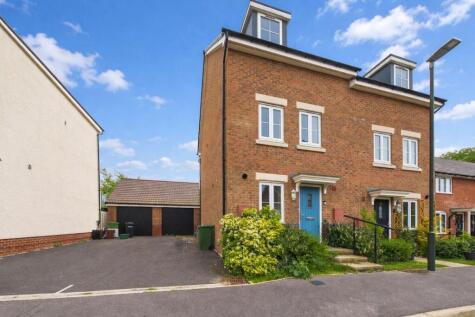 Maurice Shill Close, Great Oldbury, Stonehouse
