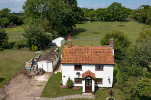Oaks Cottage, Hardwick Road, Harleston IP20 9PJ