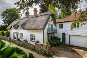 1 The Hurst, Park Lane, Winchester SO21 1DT