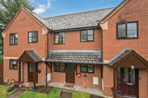 2, Gerddi Bryndwr, Llanidloes SY18 6AT
