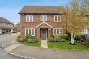 4, Garden Fields, Hitchin SG5 3DF