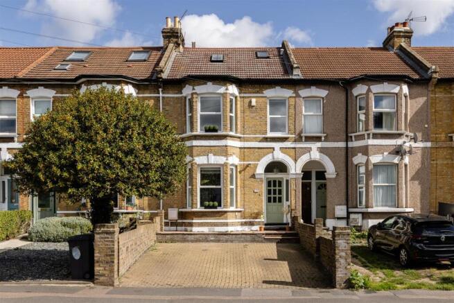 Fairlop Road, E11