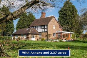 Manor House, B4194 From Sturt Lane Junction To Start Of Clogs Bank, Buttonbridge, Bewdley DY12 3AW