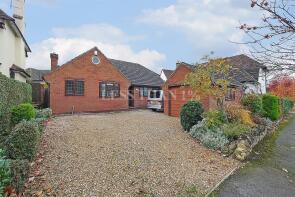 2a, Rowan Avenue, Northampton NN3 6JF
