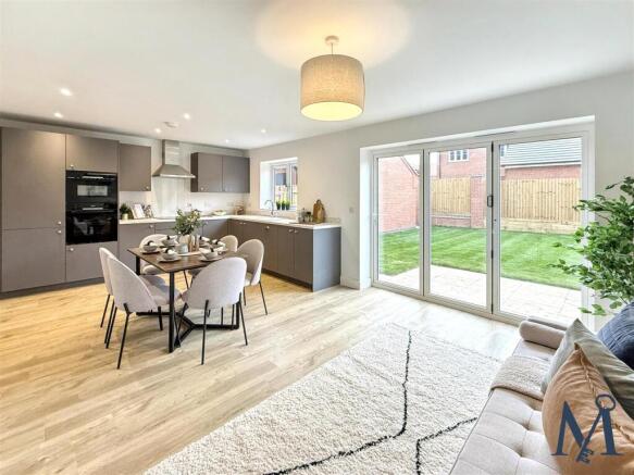 Kitchen / Dining Room