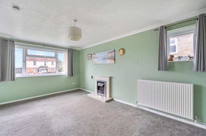 Sitting/Dining Room