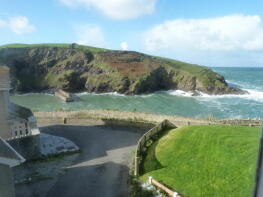 6, Overcliff, Port Isaac PL29 3RZ