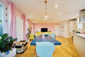 Flat 1, 2, Vicar's Road, London NW5 4AA