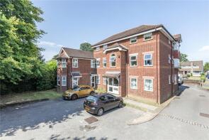 15, Findon Court, Spinney Hill, Addlestone KT15 1BD