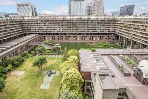 23, Andrewes House, Andrewes Highwalk, Barbican, London EC2Y 8AX