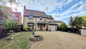 10, Waterside, Stamford PE9 4EY