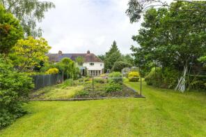 6, Fir Tree Piece, Tadley RG26 5UA
