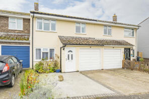 16, Daking Avenue, Boxford CO10 5QA