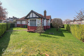 59, Grand Avenue, Surbiton KT5 9HU