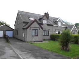 9 Rhianfa, Parc Yr Efail, Pwllheli LL53 5TJ
