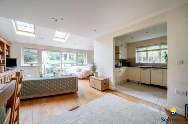Kitchen/Dining