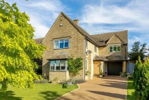 25, Ratcliff Lawns, Southam, Cheltenham GL52 3PA