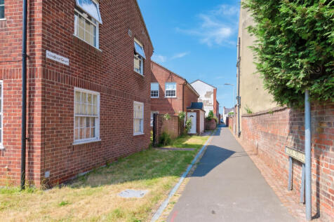 10 Loudoun Court, South Street, Ashby-De-La-Zouch, Leicestershire