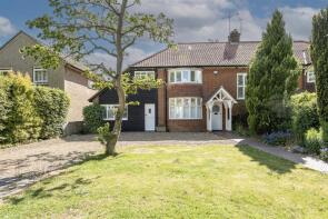 15, Roundwood Park, Harpenden AL5 3AB