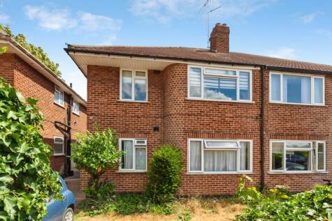 Adelphi Gardens, Slough