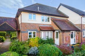 8, Garrett Close, Newbury RG20 5SD