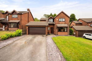 4, North Nook, Oldham OL4 3QR