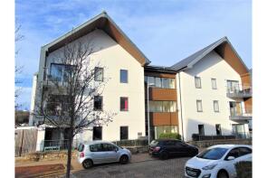 1, Cedar House, Orchid Way, Torquay TQ2 8GW