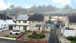 11, Bronygaer, Llanfyllin SY22 5BZ