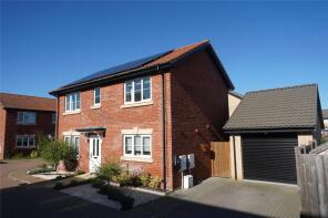 11, Fieldfare, Beck Row IP28 8UW