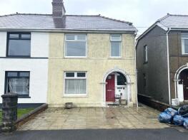Lynton, Black Lion Road, Gorslas, Llanelli SA14 6RS