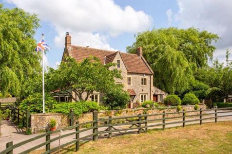 Period property in popular location near Bruton