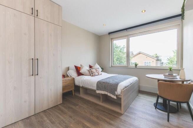 Spacious En-Suite Room