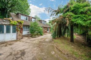 Brookfields, Henley Road, Henley-in-arden B95 5ED