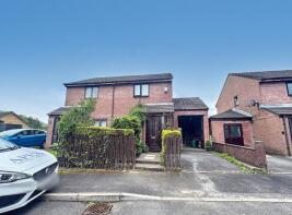 4, Woodland Vale, Treorchy CF42 6TT