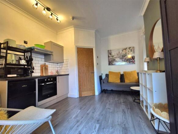 Lounge/Kitchen