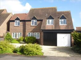 8, Silvermead, Aylesbury HP18 9JS