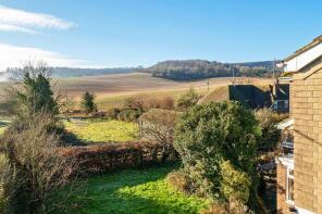 48 Rhulan, Coombe Crescent, Pulborough RH20 1PE