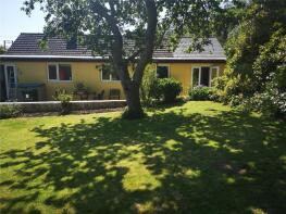 Valast Hill Bungalow, C3111 Junction C3033 St Twynells To Junction B4319 St Petrox, St Twynnells, Pembroke SA71 5EE