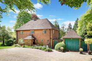 The Hatch, Upper Icknield Way, Princes Risborough HP27 0LX