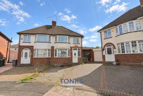 Petersfield Drive, Rowley Regis, B65 0SA