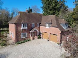 Finisterre, Tile Barn, Woolton Hill RG20 9UZ