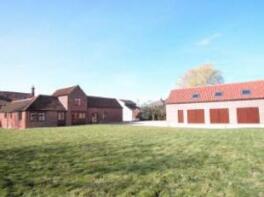 Chapel Farm Barn, Main Street, Grantham NG32 2JD