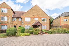 30, Kempton Court, Sunbury-on-thames TW16 5PA