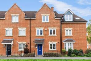 18, Ellis Road, Horsham RH12 3GR