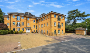 3, Smeathman Court, Heath Lane, Hemel Hempstead HP1 1AH