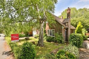 Byland, Stonebridge, Ashford TN25 5PJ