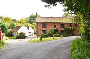 The Olde White Horse, The Street, Melton Constable NR24 2PY